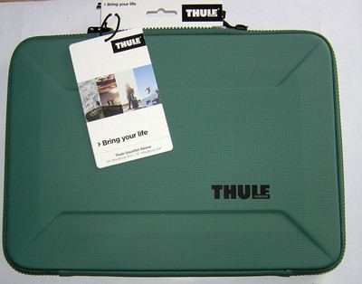 Thule Gauntlet Hülle für MacBook Pro 14  hazy-green