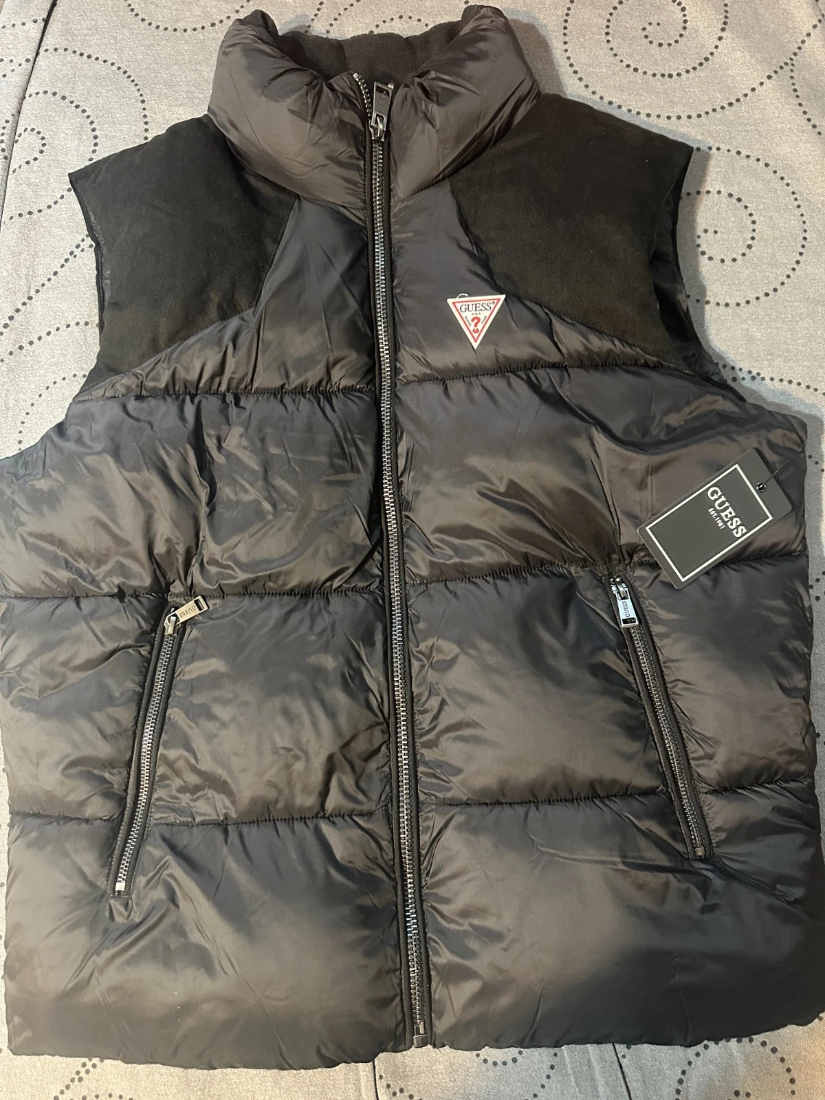 GUESS CASUAL YANN FABRIC PUFFER BLACK FULL ZIP. VEST JACKET SIZE XL MEN $175.00