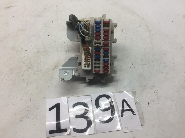 03 04 05 06 07 NISSAN MURANO FUSE RELAY BOX FUSEBOX RELAYBOX OEM R 139A