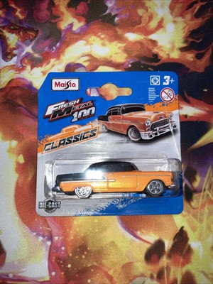 MAISTO (FRESH METAL 100 COLLECTION) (CLASSIC) (1955 CHEVY BEL AIR) (BENT CARD)