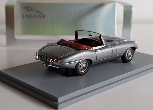 WOW Jaguar E-Type S1 Roadster 1961 Silver 1:43 Spark S211 EXTREMELY RARE!! - Picture 2 of 16