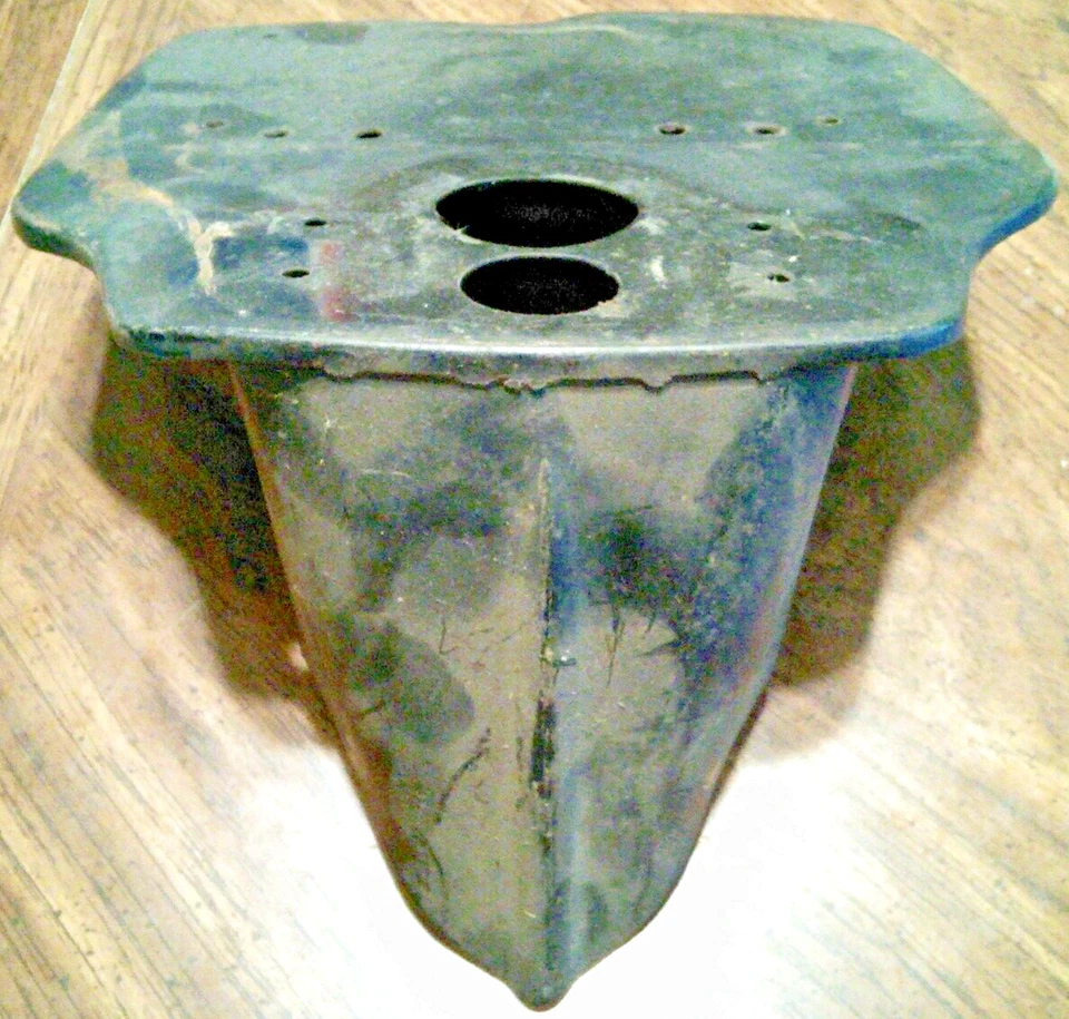 Norton Atlas 后车牌车牌和尾灯架 1966 - 68 蜂巢 — 第 2/4 张图片