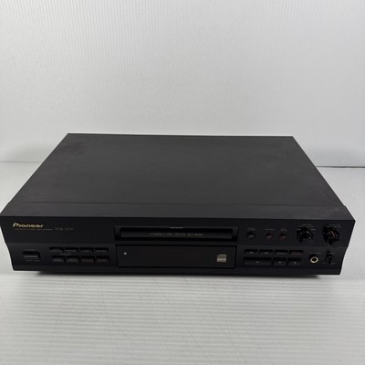 Pioneer PDR-509 CD Recorder - No cord No remote - Both play and recording work