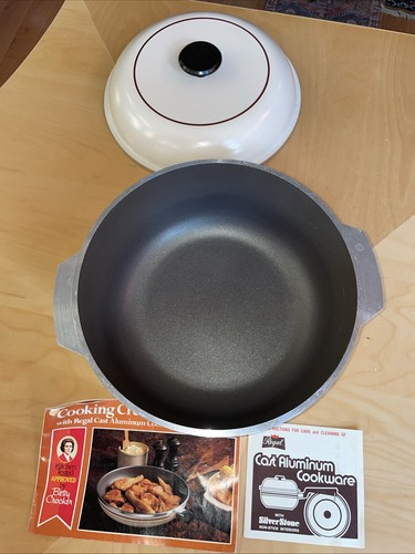 Vintage Regal Ware Aluminum 12.5” Pan Lid USA Original Cookbook & BROCHURE NOS - Picture 2 of 7