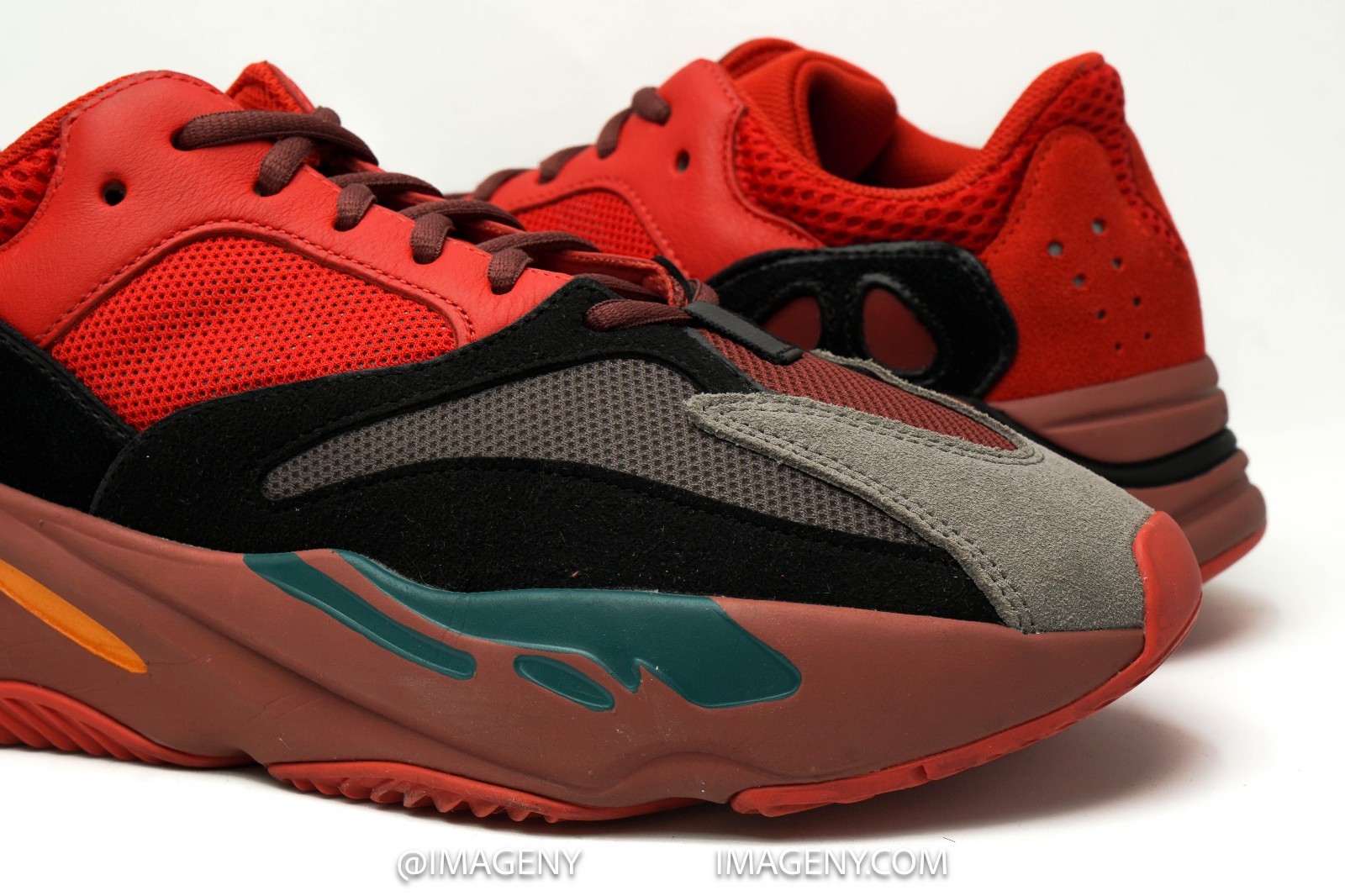 ADIDAS YEEZY BOOST 700 USED SIZE 11 HI RES RED HQ6979 thumbnail 2