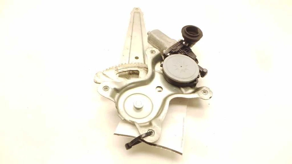 07-11 REGULADOR VENTANA PUERTA TRASERA LADO PASAJERO HÍBRIDO TOYOTA CAMRY  Foto 3 de 4