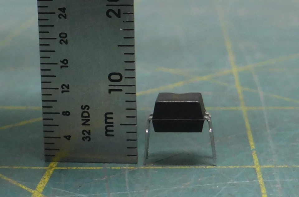 (Cantidad: 87) Optoacoplador de 4 pines Fairchild Industries Circuito integrado FOD817 G15-1 Foto 4 de 4