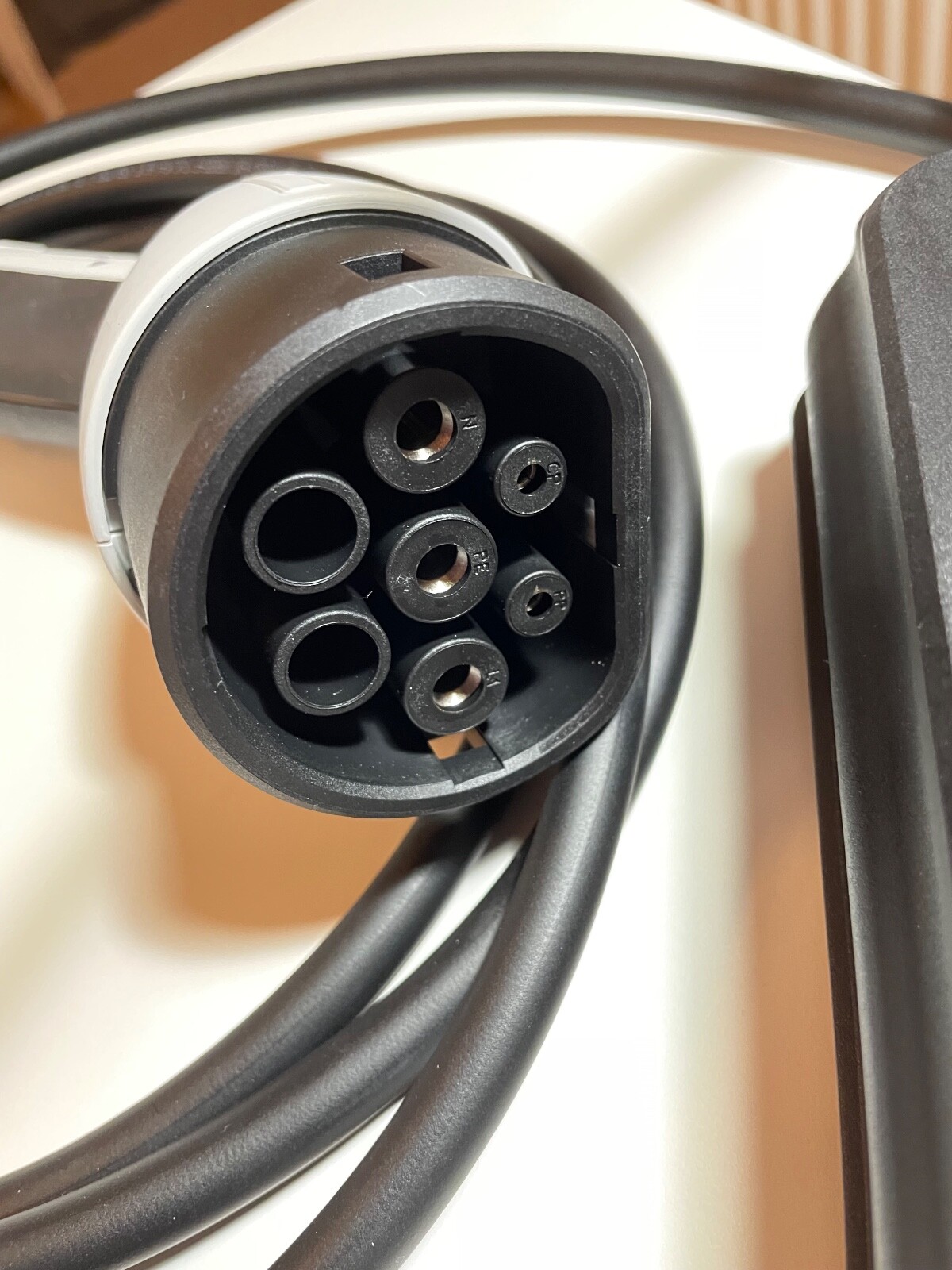 Orig. Mercedes-Benz Ladekabel für Haushaltssteckdose A0005837603  