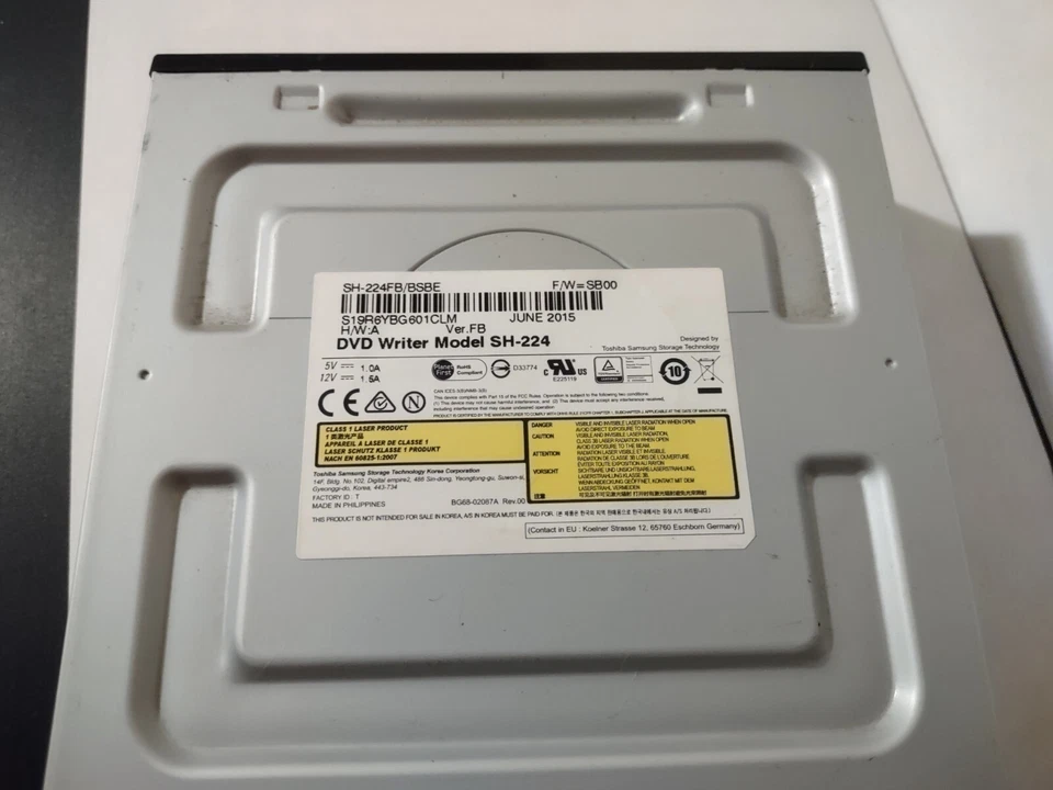 Samsung 24x SATA DVD+RW DVD-Writer Internal Optical Drive SH-224FB/BSBE - Image 2 of 3
