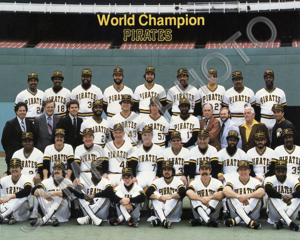 1979 PITTSBURGH PIRATES WORLD SERIES CHAMPS 8X10 TEAM PHOTO