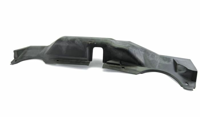E39  525i 売り切り NEW***Genuine BMW E39 525i 528i Center Engine Compartment Panel