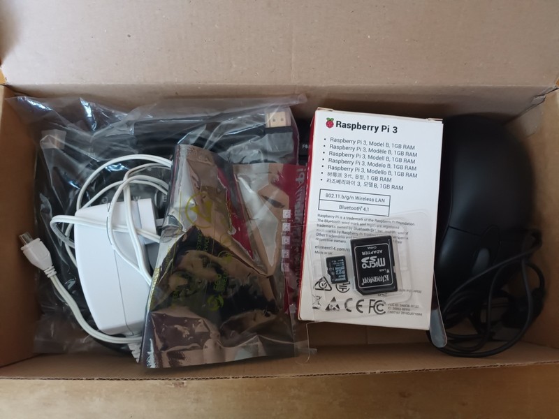 Pimoroni Raspberry Pi 3 Beginners' Kit