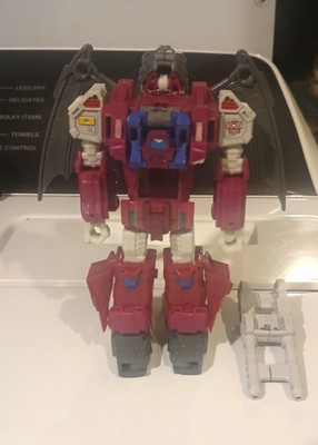 transformers grotesque body titan Returns 