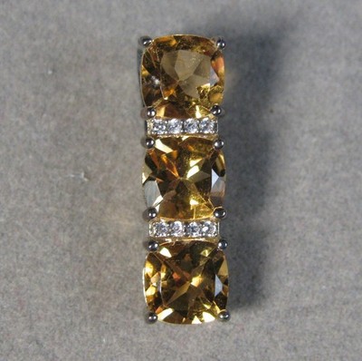 NIB Sterling Silver Stauer Champagne Citrine 3-Stone Pendant 1.8g  #B121