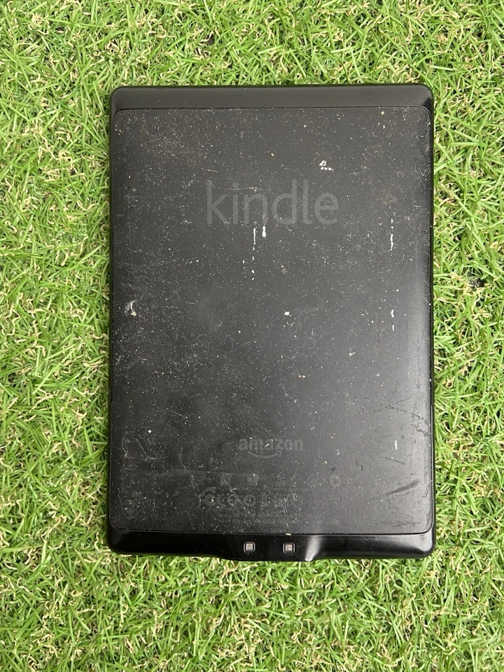 Amazon Kindle 4th Generation D01100 eBook Reader, Wi-Fi, 6-inch (E66) - Image 4 of 4