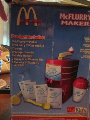 A26 Vintage 2003 McDonalds McFlurry Maker Kids Toy Ice Cream Snack