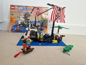 LEGO Pirates 6296 - Shipwreck Island (1996) - Includes Minifigures & Instructions