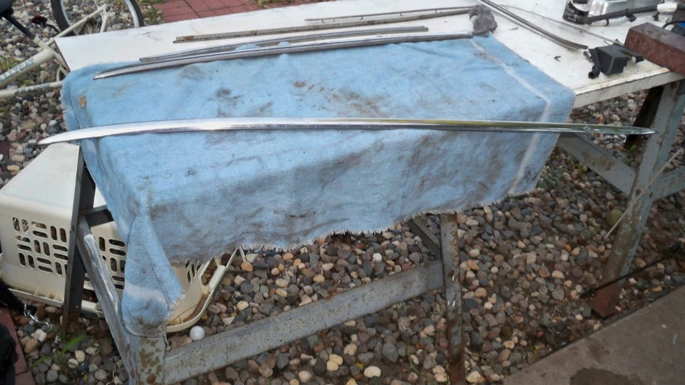 1951 1952 Plymouth Concord Cambridge Cranbrook MoPar MOLDAGEM DIREITA PARA-LAMA - Imagem 4 de 4