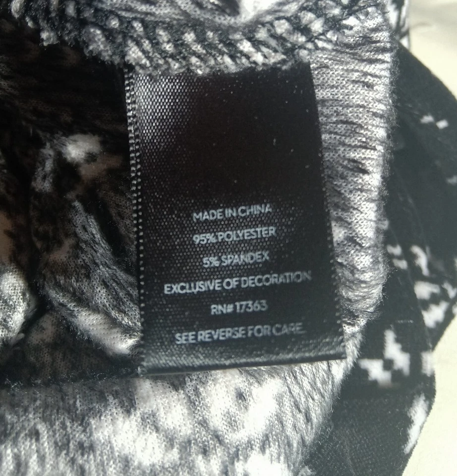 Womens Simply Vera Wang Soft Fleece Gray Black White Sleepwear Lounge Top SZ 1X - Image 4 of 4