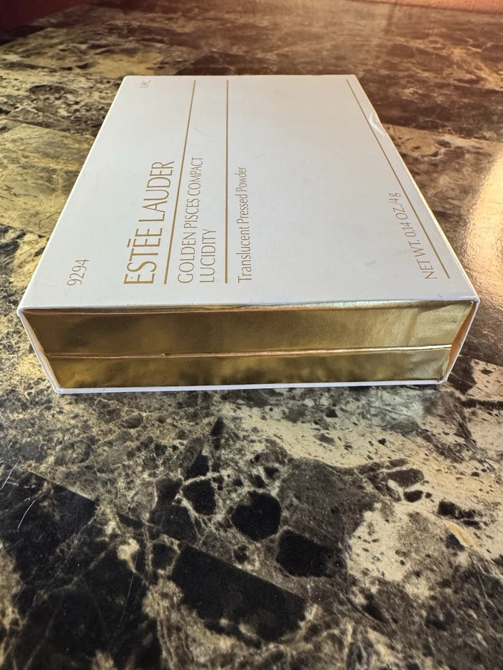 Vintage Estée Lauder Zodiac Pisces Translucent Pressed Powder ( Brand New )  - Image 3 of 4