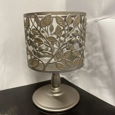 Dogwood 3-Wick Candle Pedestal Holder Bath And Body Works - Free Shipping
