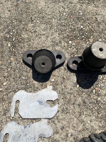 SEADOO 4 TEC MOTOR MOUNT SET & INSTALL HARDWARE 2007 GTX RXT RXP GTI 270000690 - Picture 2 of 7