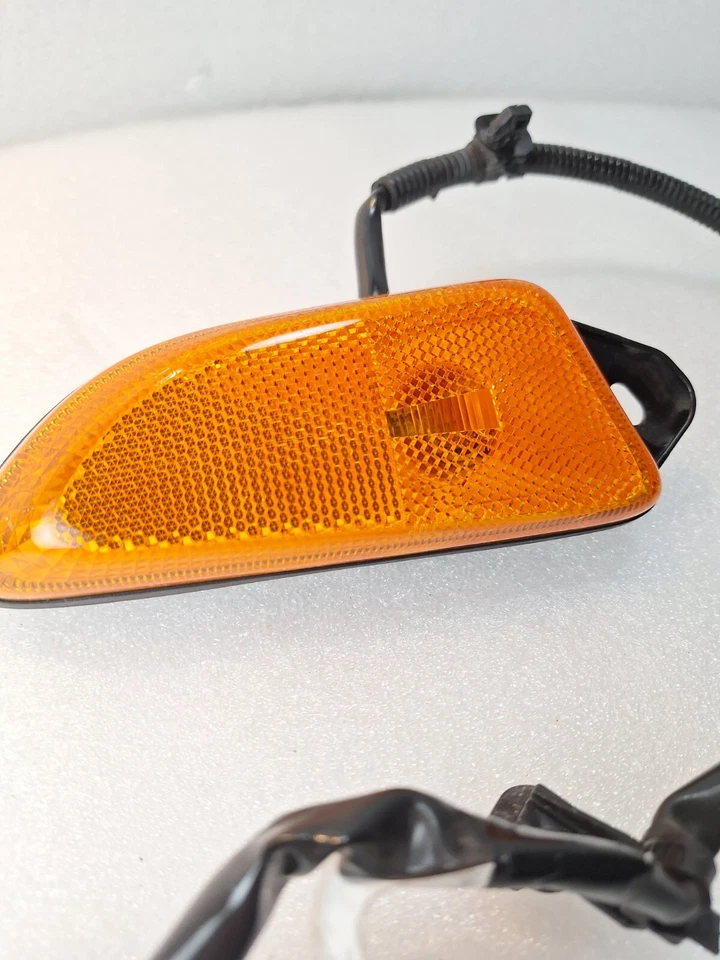 Luz marcadora de estacionamiento para pasajero derecho Suzuki Kizashi 2010 2011 2012 2013 lámpara derecha Foto 2 de 4