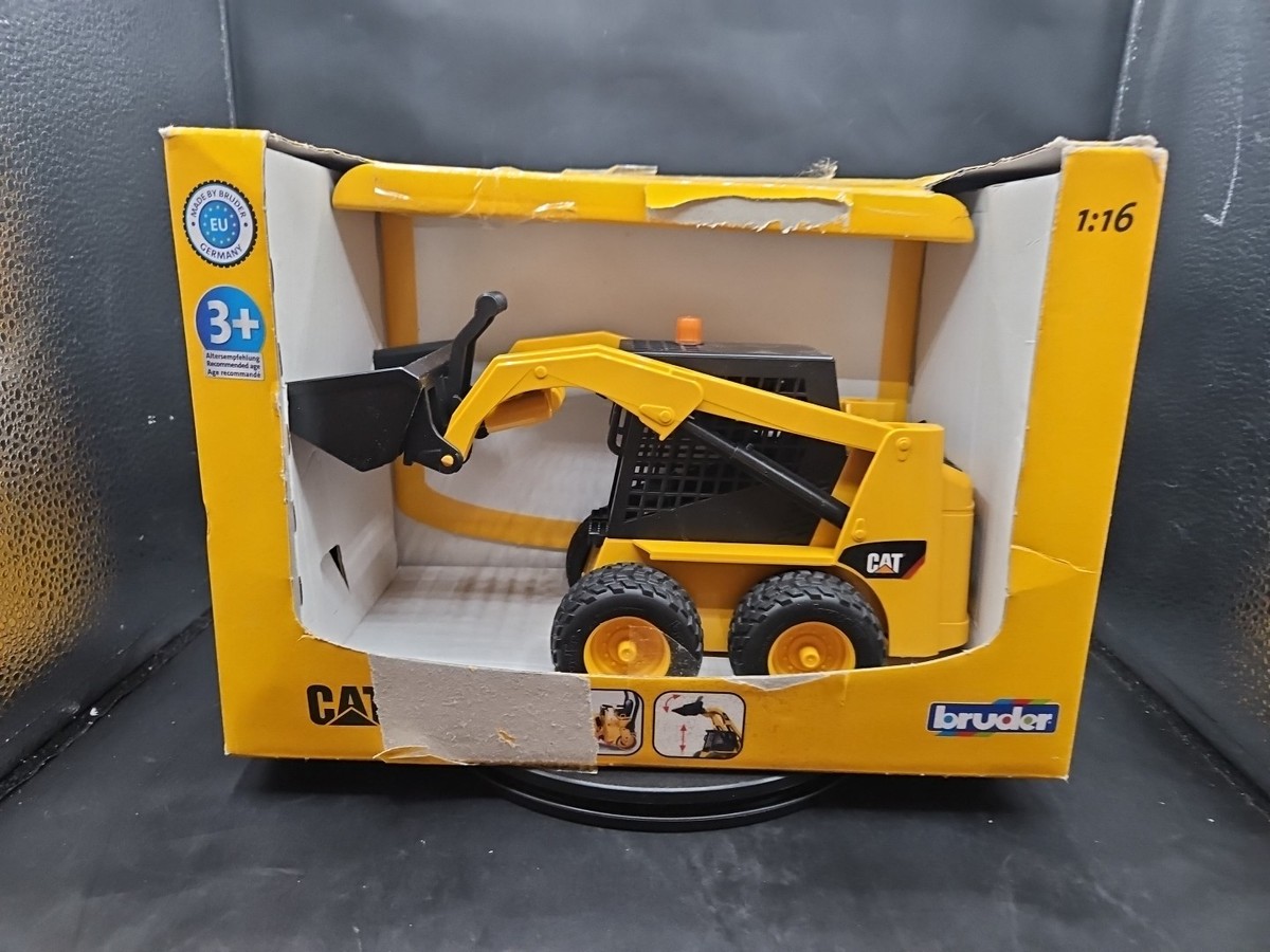 bruder CAT track loader キャットトラックローダー　箱有 bruder CAT track loader キャットトラックローダー 箱有 - メルカリ
