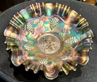 Fenton GRAPE & VINE ANTIQUE CARNIVAL ART GLASS BOWL~GREEN!