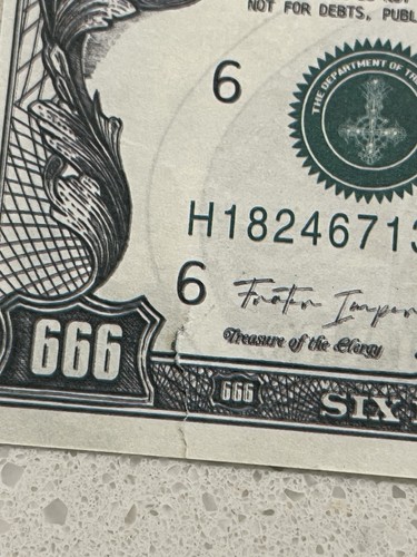 Ghost 7 Lote Billetes de Dinero Momia Polvo Billete de Dólar Papa Emérito Raro Tour 2025 - Imagen 4 de 7