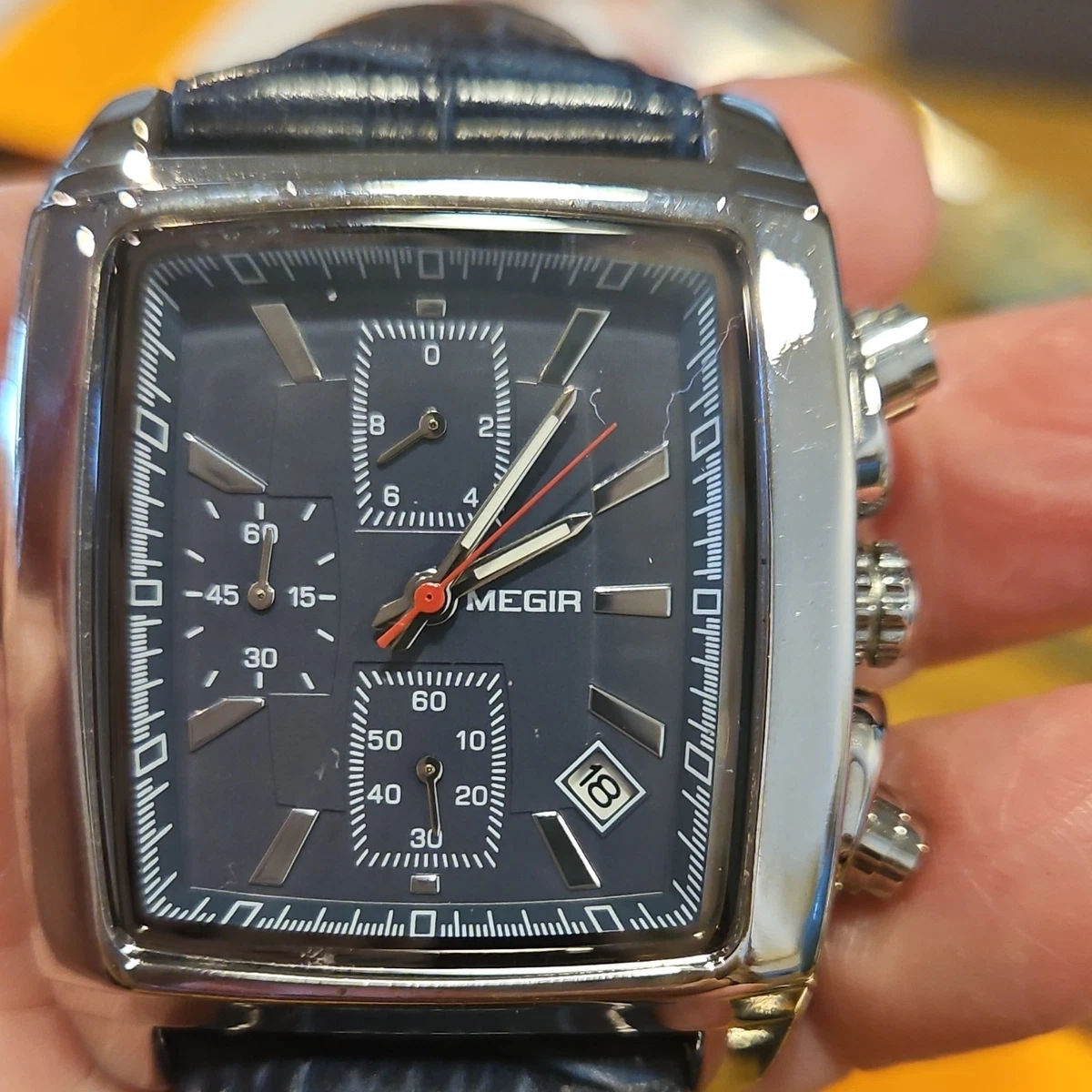 Orologio Uomo MEGIR Sportivo Al Quarzo - Cronografo Con Data, Cassa Tonneau 42mm, Silicone Nero E Oro Rosa - 3