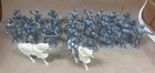 LOT of 35 MARX VINTAGE FIGHTING KNIGHTS FIGURES CASTLE PLAYSET SILVER 54mm