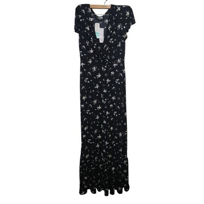 the black v neck floral short sleeve maxi dress Black V-Neck Floral, Short Sleeve Dress
