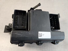 Ford Edge 2014-2024 Fuse Relay Junction Box Top Cover