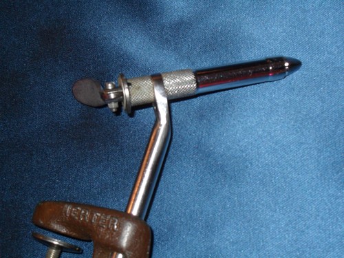 Vintage Herter No. 9 Fly Tying Vise with Extra Tools - Picture 7 of 9