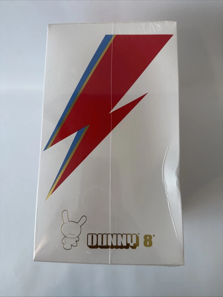 KidRobot: David Bowie Lightning Bolt 8 pulgadas Dunny - Nuevo en caja Foto 2 de 4
