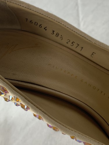 Giuseppe Zanotti Runway Peep Toe Swarvoski Nude Suede Pumps Heels Size 38.5 - Picture 10 of 12