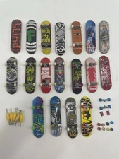 Tech Deck Finger Boards Lot Of 18 Skateboards (Plan B, World Industries, Blind)