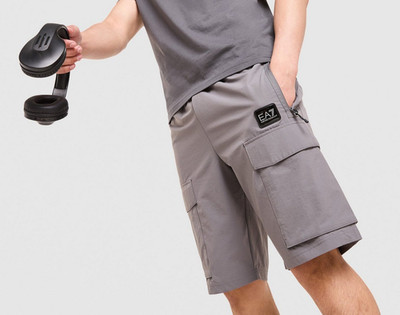 EA7 Emporio Armani Herren Badge Woven Cargo Shorts Grau