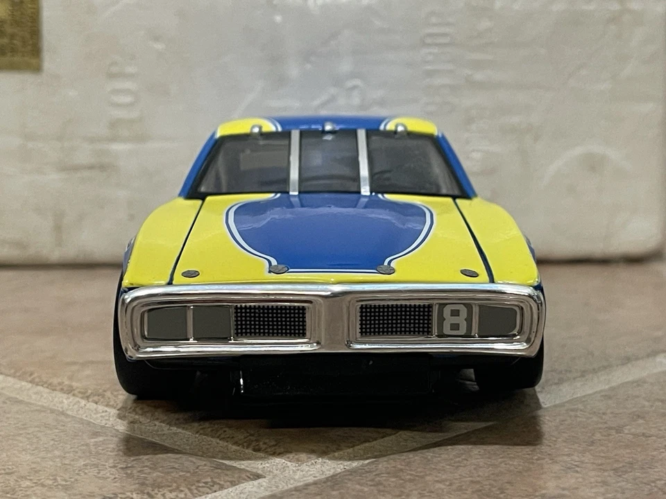 1975 Dale Earnhardt RPM 10,000 Speed Equipment Dodge Charger NASCAR ELITE 1/24 - Image 4 of 4