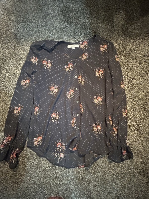 Women’s Ann Taylor Loft Top Size Large 
