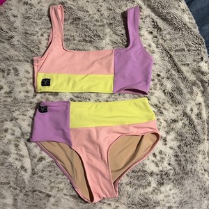 Kandi Kouture Child's Bubblegum  Dance Wear Size CXL 10/12  Ts3/6