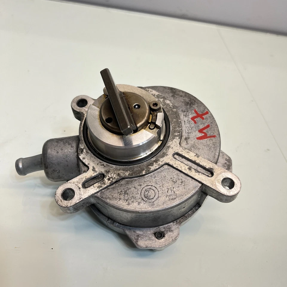 🥇 2002 - 2005 BMW E65 E66 745i 745Li BOMBA DE VACÍO FRENO MOTOR 7507263 OEM Foto 2 de 4