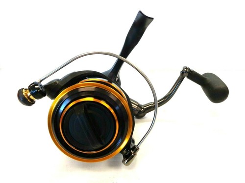 Carrete giratorio de agua salada Daiwa BG 5000 negro y dorado BG5000 - NUEVO - Imagen 6 de 7