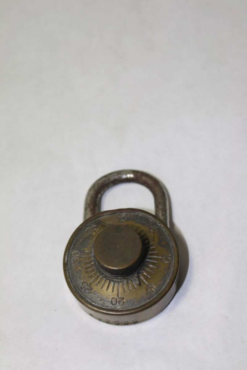 Dudley Combination Lock Padlock On The Pont Des Arts, 51 OFF