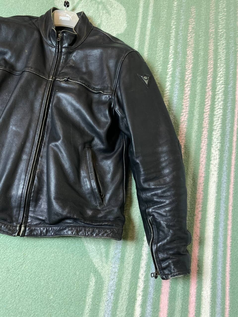 Picture 5 of 24