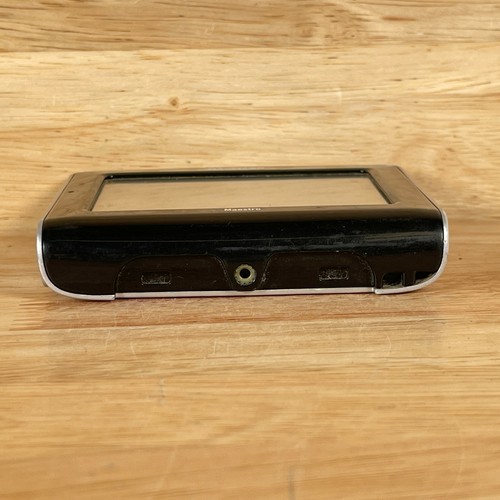 Magellan Maestro 3225 Black Portable 3.5" QVGA Touchscreen 3D View GPS Navigator - Picture 3 of 5