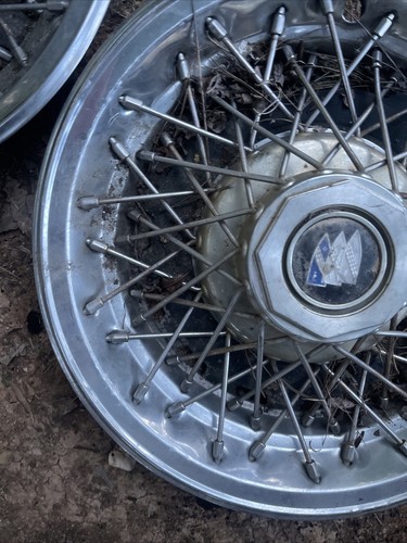 1980s Buick Regal Wire type 1 Hubcap with center wheel Lot Of 4 - Picture 9 of 17