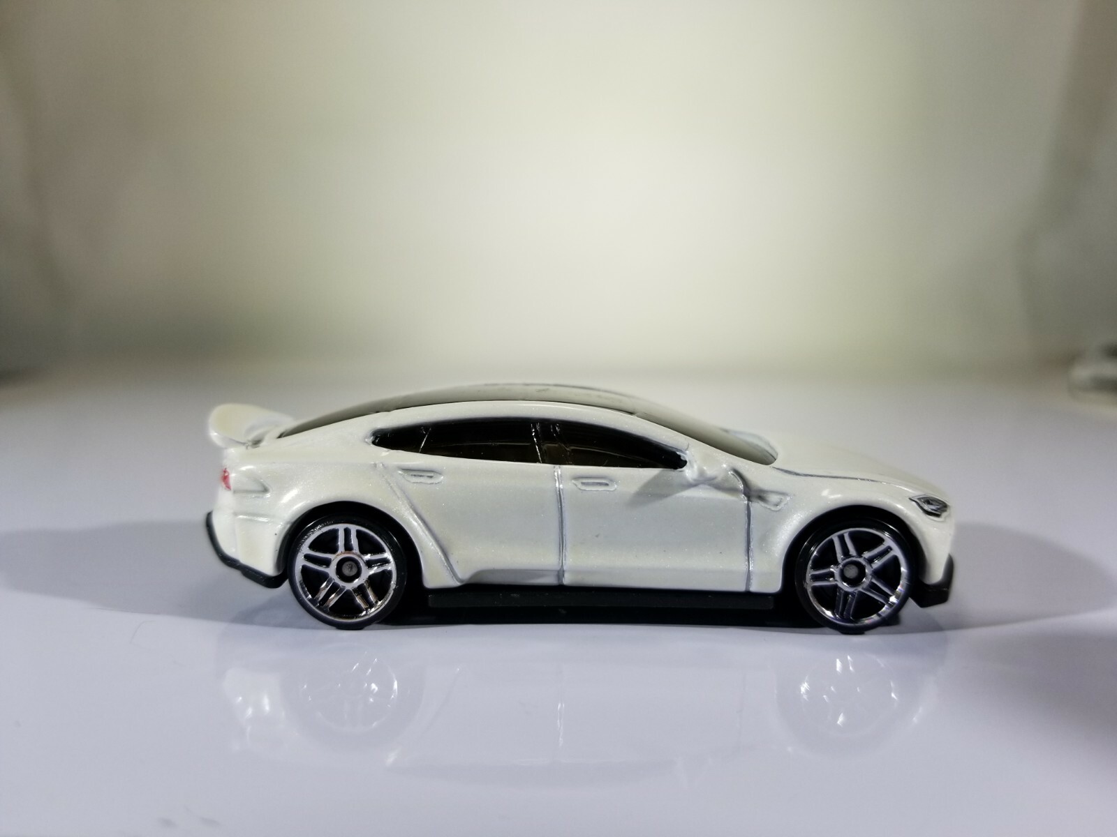 hot wheels tesla model s white