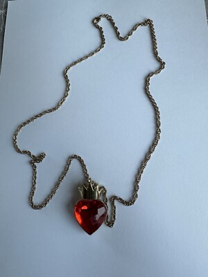 Rare Hard To Find Original Disney Store Descendants Evie Necklace